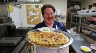 Man vs. Food - Die XXL-Challenge! – (4. Staffel) - Casey Webb