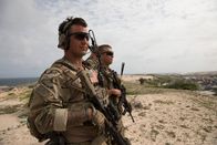 Chain of Command – Mogadishu, Somalia - US Army soldiers look out at Mogadishu (National Geographic/James Peterson)