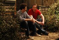 How I Met Your Mother – Nachdem Ted (Josh Radnor, l.) gemerkt hat, dass er einen Fehler begangen hat, ist es Marshall (Jason Segel, r.), der Ted in seiner dummen Entscheidung bestätigt ...