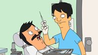 Bob's Burgers – Probleme stehen ins Haus: Lindas Schwester Gayle holt Bob (l.) von Dr. Yap (r.), dem Zahnarzt, ab. Unter Medikamenteneinfluss hält Bob Gayle für Linda und küsst sie ...