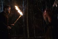 Salem – Wird Reverend Mather (Seth Gabel, l.) von Rose (Diane Salinger, r.) endlich die langersehnten Antworten bekommen?