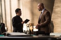 Skyscraper – L-R: Zhao Long Ji (Chin Han), Will Sawyer (Dwayne 'The Rock' Johnson).