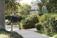 The Goldbergs – Jeff Garlin (Murray Goldberg), Wendi McLendon-Covey (Beverly Goldberg).