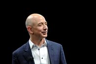 Weltmacht Amazon - Das Reich des Jeff Bezos – Vom kleinen Online-Buchhändler zum virtuellen Kaufhaus-Giganten: Amazon-Gründer Jeff Bezos.