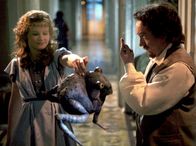 Der Froschkönig – Der König (Peter Sodann) ermahnt seine Tochter Henriette, das Versprechen, das sie dem ekligen Frosch gegeben hat, einzulösen.