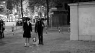 Streetphilosophy – Spaziergang mit Musiker Daniel Kahn und seinem Hund Shmonik. Daniel sagt: Ohne Verzweiflung keine Hoffnung. Und ohne Hoffnung keine Verzweiflung.