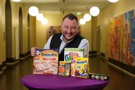 Der große Nestlé-Report – Der weltgrößte Lebensmittelkonzern steht auf dem Prüfstand: Wie gesund sind seine Produkte, wie fair ist er zu seinen Mitarbeitern und wie viel Verantwortung übernimmt der "Welternährer" Nestlé?