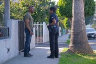 The Rookie – Talia Bishop (Afton Williamson) wird bei einem Einsatz durch Dylan Scott (Caleb Castille) mit ihrer Vergangenheit konfrontiert.