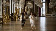 Versailles – L-P: Louis XIV (George Blagden) Young Woman (Alexia Giordano)