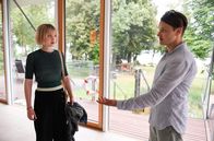 WaPo Bodensee – ARD WAPO BODENSEE FOLGE 42, "Hasadeure" Uhr im ERSTEN. Mila Simic (Sarah Mahita, l.) und ihr Freund Maximilian Hofer (Paul Lux, r.) geraten in Streit. Wurde sie von ihm für dubiose Geschäfte benutzt?