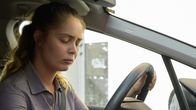 Tödliche Ahnung – Chloé (Marie-Ange Casta) macht sich große Sorgen um ihren Sohn Diego.