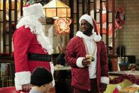 Superior Donuts – Tush (David Koechner, l.); Sweatpants (Rell Battle, r.)