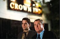 Inspector Barnaby – DS Dan Scott (John Hopkins, l.) und DCI Tom Barnaby (John Nettles, r.).