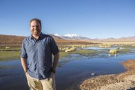 Expedition ins Unbekannte – ATACAMA DESERT, CHILE, MAY 5 2017: Expedition Unknown host Josh Gates near a rare body of water in the Chilean Andes in the Atacama desert, the driest non-polar desert in the world, whose soil has been compared to that of Mars, owing to its otherworldly appearance, but also because bacteries and rocks in its geysers are believed to be similar to the ones in Mars' old geysers, prompting scientist to study them in order to better understand Mars' geology and plan future missions to the red planet.