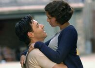 Cinderella Man - Das Comeback – Blickt optimistisch in die Zukunft: Russell Crowe als Jim Braddock, Renée Zellweger als Mae (Copyright SRF)