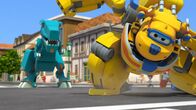Super Wings – "Riesen-Donnie" will den Dinosaurier aufhalten.