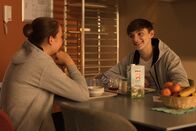 Find me in Paris – Romy (Isabelle Allen) und Simon (Louis Davison) wetten, dass es die Schüler der Abschlussklasse nicht schaffen werden, das Wort "tanzen" zu vermeiden. Einen Tag vor dem Vortanzen sollen die Ballettschüler an etwas anderes denken, doch das gelingt kaum.