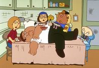 Family Guy – Nach einer feucht-fröhlichen Party ist Peter (vorne) am nächsten Tag total verkatert und schläft auf dem Küchentisch.