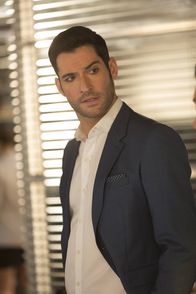Lucifer – Maze stellt Lucifer (Tom Ellis) zur Rede, nachdem sie dank Amenadiel von seinen Plänen erfahren hat ...