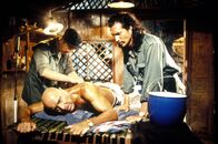 Klinik unter Palmen – Wilfried Baasner (Kaminsky), Christoph Werner (Mendez).