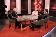 Stöckl. – Sophia Stolz, Wolfgang Böck, Barbara Stöckl, Richard Hemmer, Maya Hakvoort.