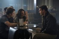 Exploding Sun – v.l.n.r.: Craig Bakus (Anthony Lemke), Cheryl Wincroft (Natalie Brown) und Don Wincroft (David James Elliott).