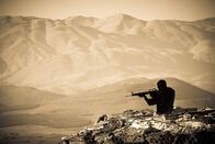 Der Preis des Krieges – Erst Ende 2017 endet der lange Bürgerkrieg im Irak. Seit 2003 sind dabei 42 000 irakische Soldaten und Polizisten ums Leben gekommen.