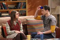 The Big Bang Theory – L-R: Amy Farrah Fowler (Mayim Bialik), Sheldon Cooper (Jim Parsons)