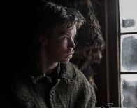 The Revenant - Der Rückkehrer – In Fort Kiowa angekommen, kämpft Jim Bridger (Will Poulter) mit seinem schlechten Gewissen.