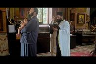 GEO Reportage – Artschil Kachidse bei einer Taufe in seiner Kirche der heiligen Nino in der georgischen Hauptstadt Tiflis. Der 33-jährige Erzpriester unternimmt immer wieder Reisen durch die Klöster des Landes.