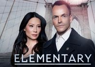 Elementary – (5. Staffel) - Ein eigensinniges Ermittlerteam in New York: Sherlock Holmes (Jonny Lee Miller, r.) und Joan Watson (Lucy Liu, l.) ...