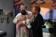 Modern Family – Cameron Tucker (Eric Stonestreet, l.); Mitchell Pritchett (Jesse Tyler Ferguson, r.)