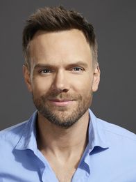 Community – (6. Staffel) - Jeff (Joel McHale) hat mit einer existenziellen Krise zu kämpfen und Angst vor der Zukunft ...