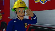 Feuerwehrmann Sam – Eine Möwe stört Norman beim Essen seines Sandwichs.