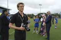 MacGyver – Angus "Mac" MacGyver ( Lucas Till)