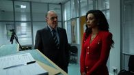 Kin – Detective Paul Breslin (David Herlihy, l.) und Nikita Murphy (Yasmin Seky, r.)