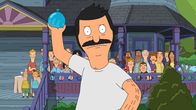 Bob's Burgers – Um einer drohenden Mieterhöhung zu entkommen, müssen Bob (vorne) und die anderen Mieter der Ocean Avenue auf Mr. Fischoeders Anwesen in einer erbitterten Schlacht gegeneinander antreten ..