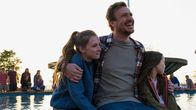 Our Friend – Besser als ein Onkel, l-r: Isabella Kai als Molly Teague, Jason Segel als Dane Faucheux, Violet McGraw als Evie Teague