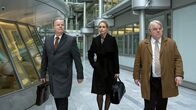 A Most Wanted Man – Second on the left : Irna Frey (Nina Hoss), Günther Bachmann (Philip Seymour Hoffman).