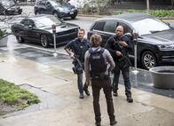 Navy CIS: L.A. – L-R: Special Agent G. Callen (Chris O'Donnell), LAPD Liaison Marty Deeks (Eric Christian Olsen) und Special Agent Sam Hanna (LL COOL J).