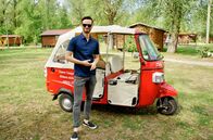 Unterwegs in Sachsen-Anhalt – Eine ganz besondere Spritztour. Marc Burgemeister erkundet die Altmark mit einem Ape, auszuleihen im Family-Camp-Kellerwiehl in Bittkau