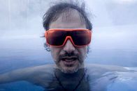 Ostrowski macht Urlaub – Michael Ostrowski im Außebpool des "Aqua Dome"