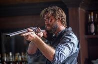 Das Duell – Texas Ranger David Kingston (Liam Hemsworth) nimmt es mit allen auf.