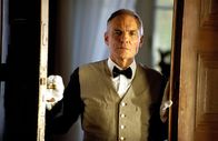 Edel & Starck – Ist der Hausdiener Karl (Hans Peter Hallwachs) etwa der Vater von Charlotte?