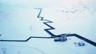 Project Impossible – Die Rohrleitungen zwischen dem Dampfturbinen-Kraftwerk und den geothermischen Quellen auf Island sind über 30 Kilometer lang.