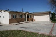 Die Super-Makler - Top oder Flop? – Heute beschäftigt sich das Makler-Ehepaar Tarek und Christina El Moussa mit einem heruntergekommenen Haus in Garden Grove in Kalifornien. Bis sie ihr Projekt hoffentlich mit Profit verkaufen können, wartet allerdings noch viel Arbeit auf die beiden ...
