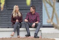 Die Super-Makler - Top oder Flop? – Das Makler-Paar Christina (l.) und Tarek (r.) El Moussa kaufen preiswert heruntergekommene Häuser und renovieren sie mit all ihrer Energie und Kreativität. Anschließend verkaufen sie die Häuser weiter und hoffen auf einen lohnenswerten Gewinn. Das Ehepaar verwandelt so manche Bruchbude in einen Traumpalast ...