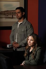 Navy CIS – Nick Torres (Wilmer Valderrama, l.); Jessica Knight (Katrina Law, r.)
