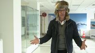 SMS - Schwanke meets Science – Warm anziehen musste sich Karsten Schwanke beim Besuch der Eisbohrkernforscher am Alfred-Wegener-Institut für Polar- und Meeresforschung (AWI) in Bremerhaven.