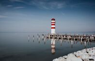 Heimatleuchten – Der Leuchtturm Podersdorf am Neusiedler See ist einer der wenigen Leuchttürme in der Republik Österreich und gleichzeitig einer der südlichsten Leuchttürme im ganzen deutschsprachigen Raum.